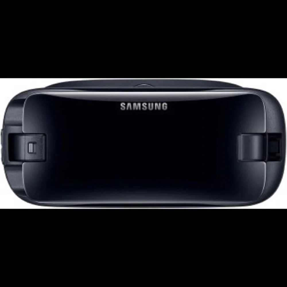Samsung Gear VR With Controller